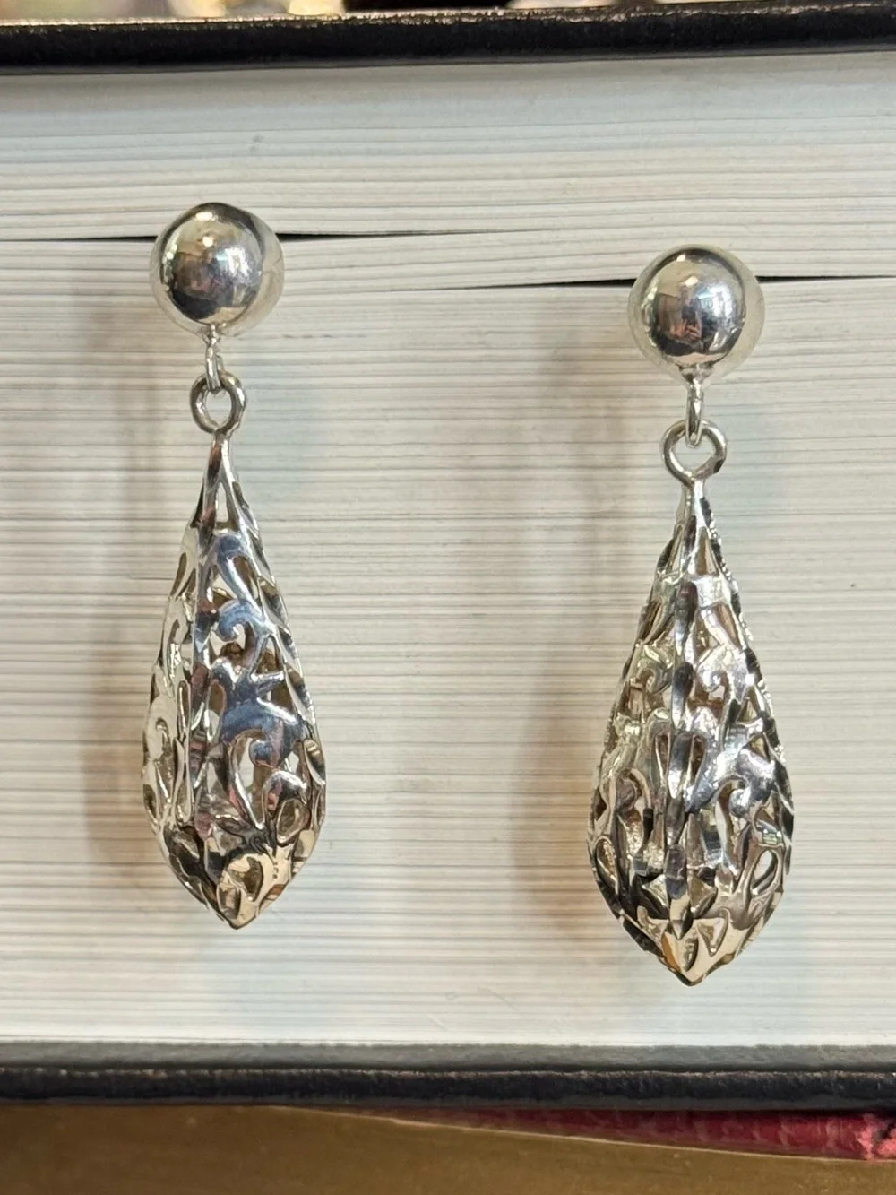 Vintage Sterling Silver Puffed Filigree Teardrop Earrings GI 925